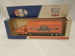 AHL Trucks - Ford F-7 ~ Original Ford Parts Delivery ~ 1:64 //Neu in OVP// - Bild 1 von 3