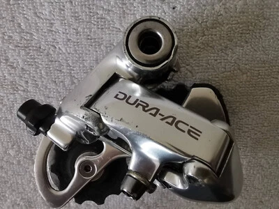 Shimano Dura Ace 7700 RD-7700 9 Speed Short Cage Rear Derailleur - Image 1 of 4