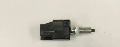 SUBARU ПОДЛИННЫЙ OEM ВЫКЛЮЧАТЕЛЬ СТОП-СИГНАЛА В СБОРЕ, ВЫКЛЮЧАТЕЛЬ СТОП-СИГНАЛА - Изображение 1 из 3