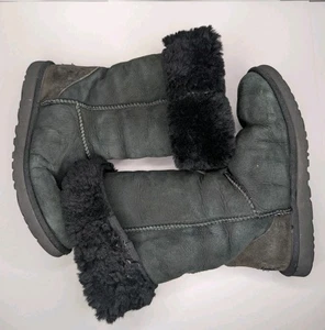 UGG Australia Women's Boots 8 Tall Sheepskin Suede Black Style 5815 - Picture 1 of 14