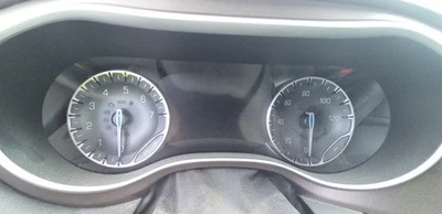 Pacifica OE 2019 velocímetro calibre clúster 107 k millas Chrysler Foto 1 de 4