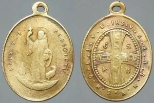 Jolie Médaille religieuse ancienne en laiton de Saint Benoit / exorcisme - Imagen 1 de 1