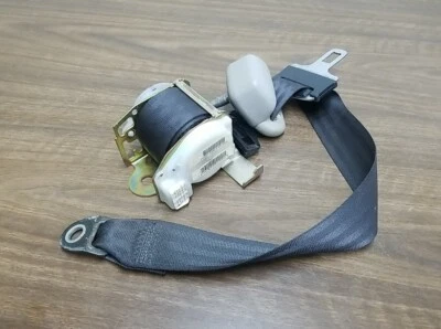 Dodge Ram 2002-2005 cabina y media retractor de cinturón de seguridad trasero izquierdo o derecho OEM Foto 1 de 4