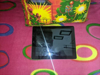 Apple iPad 2 16GB, Wi-Fi, 9.7in NOT WORKING - Image 1 of 2