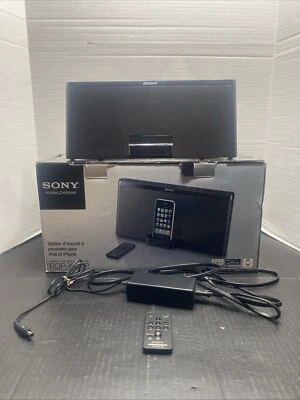 Sistema base de altavoces de audio personal estéreo negro Sony RDP-X50iP para iPod y iPhone Foto 1 de 4