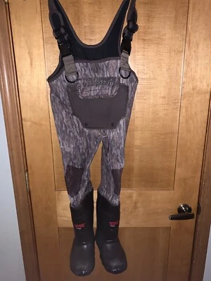 NEW IN BOX LaCrosse Mallard II 1000g Thinsulate Camo Waders Youth Size 13 - Image 1 of 4