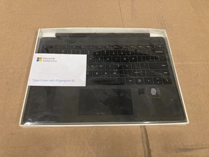 Microsoft Surface Pro 1755 Type Cover Schwarz Tastatur - Bild 1 von 3