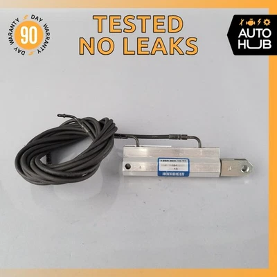 Cilindro de bloqueo de cuadro de maletero derecho convertible Mercedes R230 SL500 SL55 AMG fabricante de equipos originales Foto 1 de 4