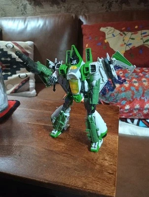 THRUST (Studio Series 76) Voyager Class (BUMBLEBEE MOVIE) Hasbro Figure  - Image 1 of 4