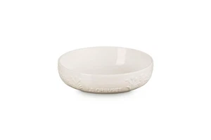 Le Creuset Deep Plate Sphere Dish 18cm Spring Relief Meringue Floral Pattern - Picture 1 of 6
