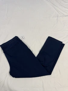 Neu mit Etikett Old Navy Herren 36 x 30 marineblau Ultimate Slim Tech Chinohose integriert Flex - Bild 1 von 13