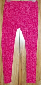 Lularoe One Size Red Leggings Pink Valentine Kissing Lips CUTE! - Picture 1 of 3