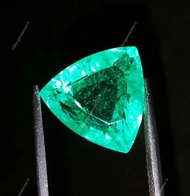 Piedras preciosas sueltas esmeralda colombiana natural de 8-10 quilates corte trillón certificado para anillo Foto 1 de 4