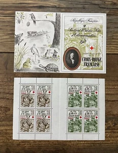 Estampillas postales de Francia 1978 1,00 + 0,25 LE LIEVRE ET LA TORTUE / RAT DES CHAMPS - Imagen 1 de 4