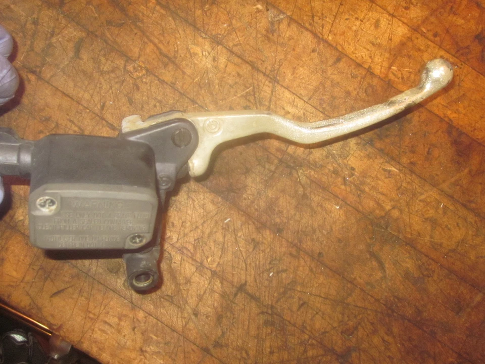 cilindro maestro freno delantero moto guzzi 2003 california aluminio Foto 1 de 1