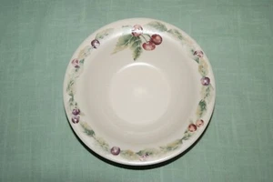 Pfaltzgraff Jamberry 7 1/4" Soup/Cereal Bowl USA - Picture 1 of 3