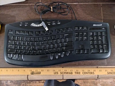 Microsoft Comfort Curve Ergonomic Keyboard 2000 v1.0 - TESTED. LL - Image 1 of 4