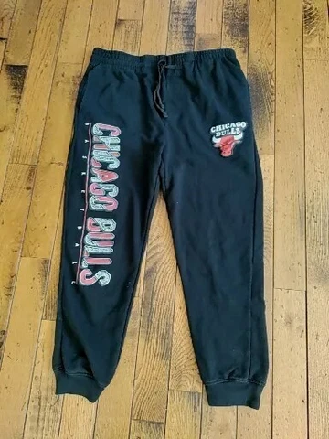 Chicago Bulls NBA Sweat Pants Black Logo Men’s XL  w34-36” Inseam 26" Shout Out Cover
