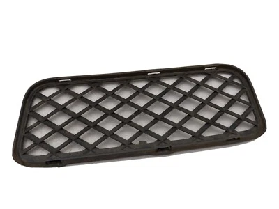 PARAGOLPES DERECHO VOLKSWAGEN TOUAREG REJILLA MALLA 7L6853677 Foto 1 de 3