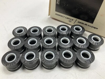 Perfect Circle VS2 Valve Stem Seal Set - Image 1 of 3