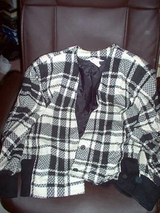 TAN JAY JACKET - Picture 1 of 1