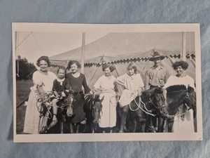 Vtg 1925 SEILS BROS. CIRCUS Photo Photograph Performers Backstage with Horses - Picture 1 of 2