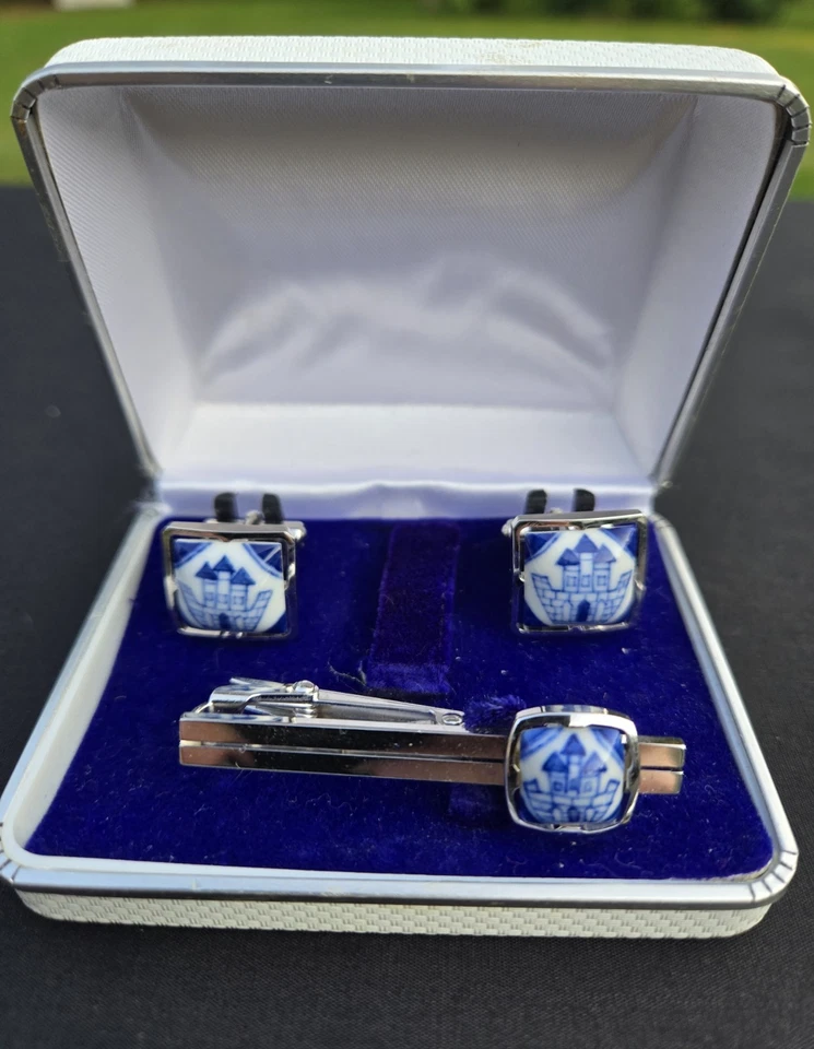 Juego de corbatas y gemelos de porcelana azul y blanco Kiyomizuyaki de colección caja e información de Japón Foto 1 de 4