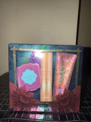 Benefit Cosmetics Hoola Bronzer Contour set “GET YOUR HOOLA ON” 3 Pc Kit ~New - Image 1 of 3