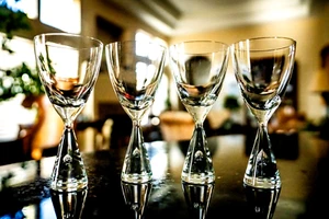 Juego(s) de 4 copas de vino Holmegaard Princess 6 1/2" Claret danesas modernas - Imagen 1 de 4