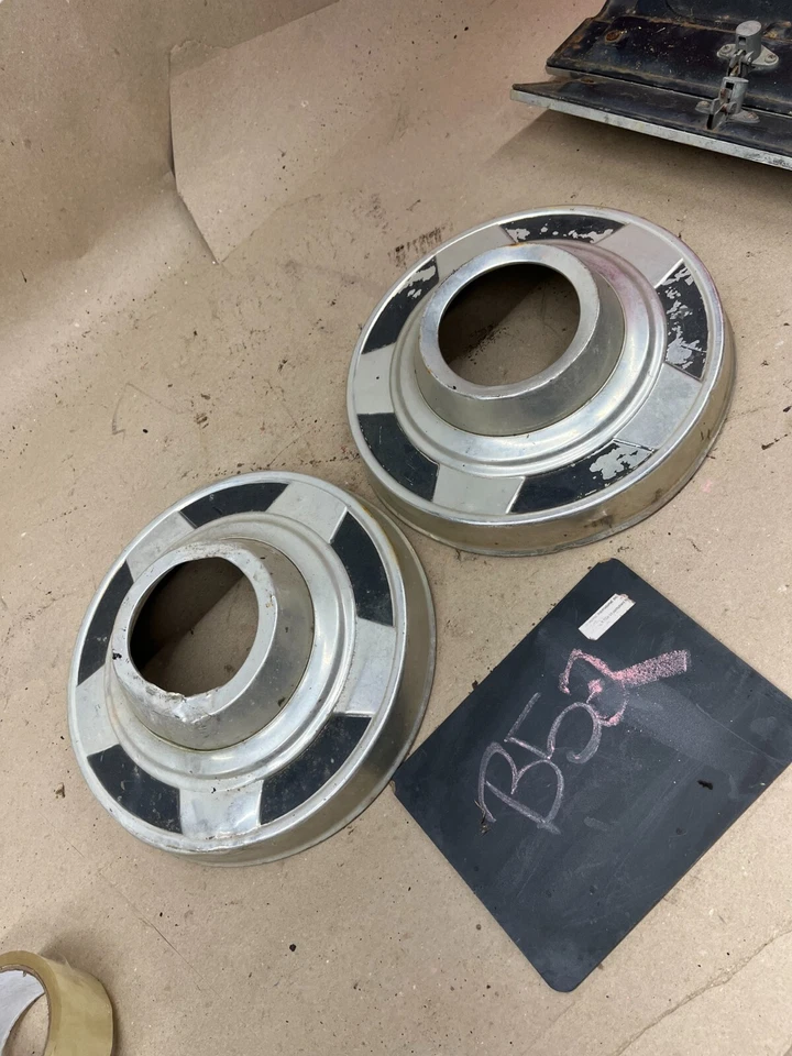 73 1981 1991 Chevrolet K5 K10 4x4 10” tapacubos central rueda tapacubos 2 piezas fabricante original 4x4 Foto 1 de 4