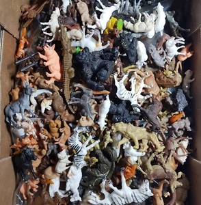 AUSWÄHLEN aus Konvolut Tiere Tierfiguren Tier-Figuren VEB Plaho  Steinach DDR - Bild 1 von 18