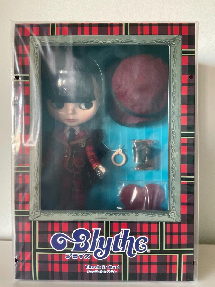 Takara Tomy Blythe Neo 11" Doll Check It out Hasbro Shop Limited for Japan