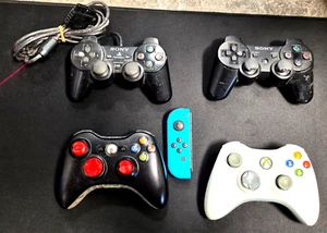 FAULTY - JOB LOT Controllers - 2 Xbox 360 - PS3 - PS2 - Left Switch Controller - Picture 1 of 2