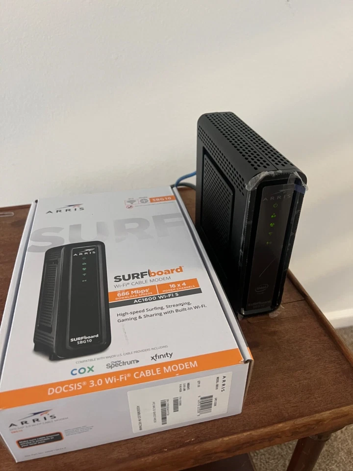 ARRIS Surfboard SBG10 DOCSIS 3.0 Cable Modem & Wi-Fi Router - Image 1 of 4