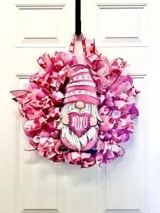 Valentine’s Day wreaths for front door - Picture 1 of 5