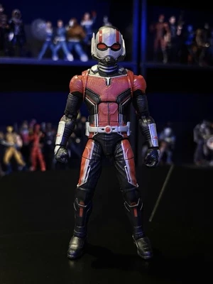 Figura de acción Marvel Legends Ant-Man - Ant-Man y la avispa Foto 1 de 3