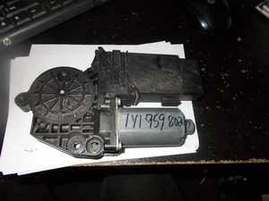 03-10 VW Beetle Convertible FRONT Right Side Window Regulator Motor 1Y1 959 802D - Picture 1 of 2