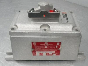 AKRON ELECTRIC CX1363-MOD-C8 ENCLOSURE - Picture 1 of 3