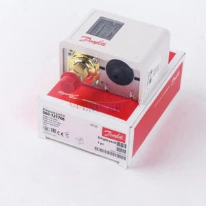 ONE NEW Danfoss 060-121766 KPI35 Pressure switch - Picture 1 of 3