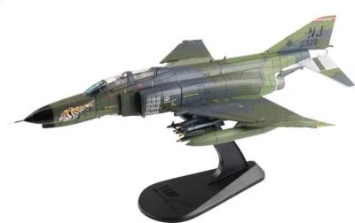 Avión de combate bombardero McDonnell Douglas F-4E Phantom II 108º caza táctico Foto 1 de 4