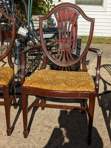 Hepplewhite Style Antique Set of Six Shield Back Mahogany Dining Chairs Cover