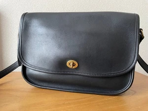 Bolso de Hombro COACH 9790 Vintage Turnlock Cuero Negro Dorado Hareware de Japón - Imagen 1 de 24