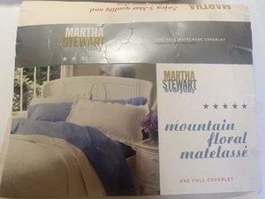Martha Stewart Matelasse Coverlet White Ruffled Bedspread Full Double NIP - Picture 1 of 9