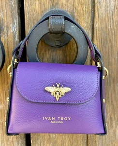 Bolso de mano para mujer de cuero italiano de diseñador - púrpura mariposa - Imagen 1 de 73