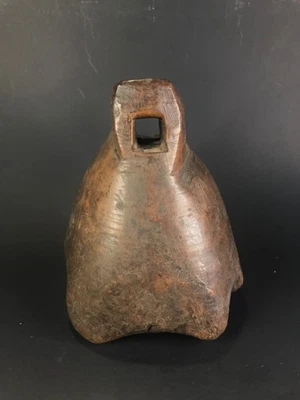 Antiguo diseño único colombiano de madera tallada estribo estilo casco América del Sur Foto 1 de 4