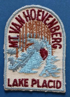 Parche de colección Mount Van Hoevenberg Bobsled Run Lake Placid Nueva York Juegos Olímpicos de Estados Unidos Foto 1 de 4