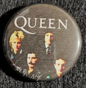 Queen - Greatest Hits Pin - Rock & Roll - Bild 1 von 1