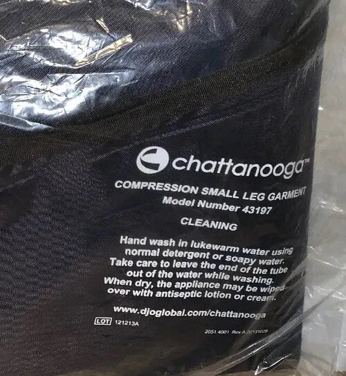 Prenda de compresión de presión Chattanooga para piernas pequeñas modelo No. 43197 Foto 1 de 3