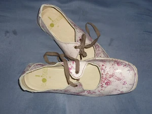 Rovers Halbschuhe Rosa mit Blumen romatisch Grösse 42 Neu - Bild 1 von 5