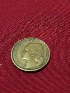 1951 France 10 Francs Coin - RARE - Picture 1 of 3